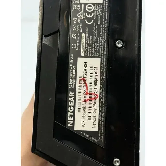 Netgear R6300 Smart WiFi Router- New in Box - Picture 4 of 10